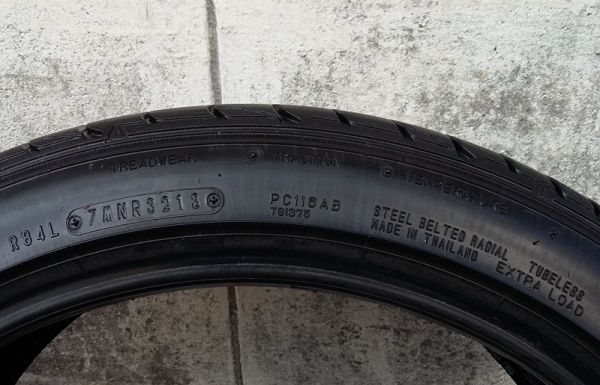 ยาง,205-45-17 Dunlop LM-704 ปลายปี13ไม่ปะ หนึ่งคู่ 2,500