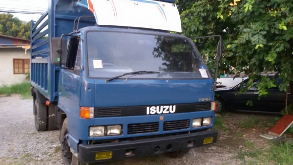 หกล้ออีซูซุ NPR115 ((จองแล้ว มัดจำแล้ว อ.โกสุมพิสัย มหาสารคาม))แอร์หนาว power รถใช้งานน้อยมากไม่เคยบรรทุกหนัก เล่มทะเบียนพร้อมโอน&hellip;ราคาต่อรองได้บริการขับส่งถึงบ้าน