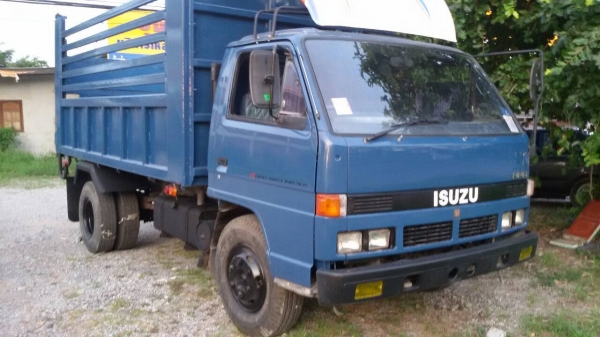 หกล้ออีซูซุ NPR115 ((จองแล้ว มัดจำแล้ว อ.โกสุมพิสัย มหาสารคาม))แอร์หนาว power รถใช้งานน้อยมากไม่เคยบรรทุกหนัก เล่มทะเบียนพร้อมโอน&hellip;ราคาต่อรองได้บริการขับส่งถึงบ้าน