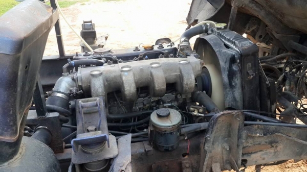 ขาย6ล้ออีซูซุ NPR115 ดัมพ์ เกษตร ช่วงล่างใหญ่F หน้าหลัง แชชซีสวย พ.เพาเวอร์ เอกสารเล่มทะเบียนพร้อมโอน แอร์เย็น กระบะสวย เครื่องดีแน่น