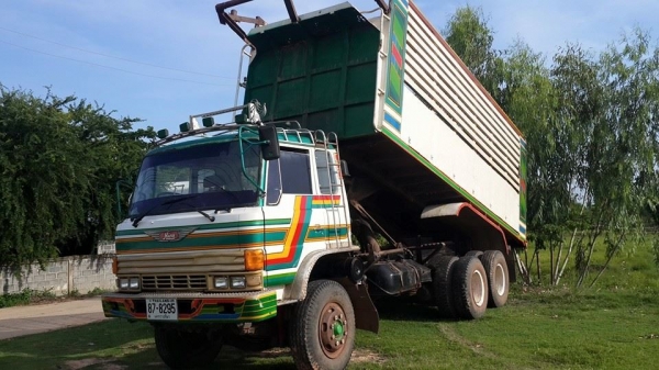 ขาย10ล้อSUMO226 HINO2เพลา 220แรงสโลว์กลาง แชชซีสวย ช่วงล่างZM แอร์เย็น ดัมพ์เกษตร สภาพพร้อมลุยงาน