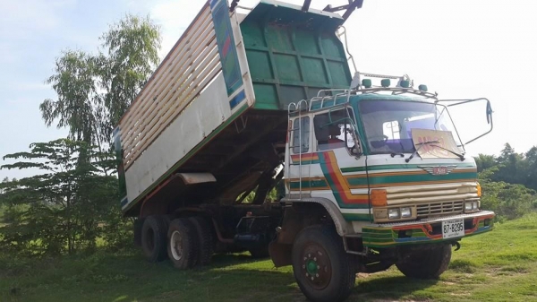 ขาย10ล้อSUMO226 HINO2เพลา 220แรงสโลว์กลาง แชชซีสวย ช่วงล่างZM แอร์เย็น ดัมพ์เกษตร สภาพพร้อมลุยงาน ขาย10ล้อSUMO226 HINO2เพลา 220แรงสโลว์กลาง แชชซีสวย ช่วงล่างZM แอร์เย็น ดัมพ์เกษตร สภาพพร้อมลุยงาน