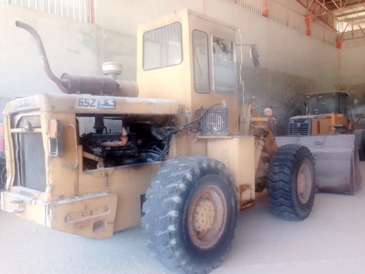 **590,000 บ.ต่อรอง/// รถตักล้อยาง เอวอ่อน KAWASAKI 65Z **ขาย KAWASAKI 65Z รถตักล้อยาง เอวอ่อน ตัก1.7-2 คิว KAWASAKI 65Z WHEEL LOADER MODEL KSS65Z ซีเรียล 65ZB0836 ขยายบุ้งกี๋ ต่อแขน แล้ว เรียบร้อย ตักสูง ใส่10ล้อได้ ตักได้ 1.7ถึง2.0คิว เครื่องยนต์ ISUZU 6