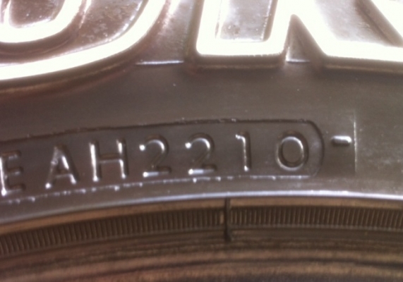 ยาง Yokohama 265 70 16 สภาพดี พร้อมใช้งาน ราคาไม่แพง