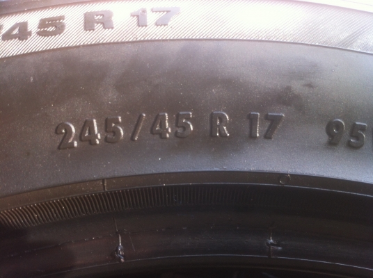 ยาง Maxxis 265 70 16 จำนวน 2เส้น ดอกเยอะ