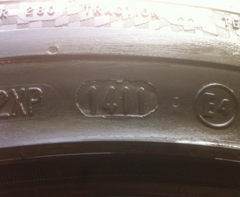 ยาง Dunlop AT3 265 70 16 กลางปี12 ดอกเยอะ เนื้อนิ่มๆ ดอกคมๆ