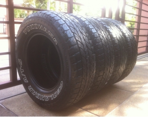 ยาง All Yokohama 245 70 16 กลางปี10 ดอกเยอะ ใช้ได้อีกเป็นปี ยาง All Yokohama 245 70 16 กลางปี10 ดอกเยอะ ใช้ได้อีกเป็นปี