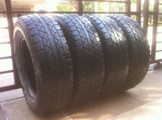 ยาง All Yokohama 245 70 16 กลางปี10 ดอกเยอะ ใช้ได้อีกเป็นปี ยาง All Yokohama 245 70 16 กลางปี10 ดอกเยอะ ใช้ได้อีกเป็นปี