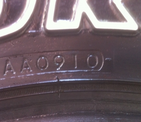 ยาง All Yokohama 245 70 16 กลางปี10 ดอกเยอะ ใช้ได้อีกเป็นปี ยาง All Yokohama 245 70 16 กลางปี10 ดอกเยอะ ใช้ได้อีกเป็นปี