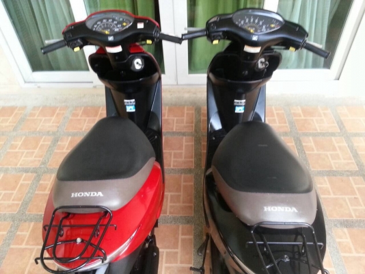 Honda Dio รุ่นใหม่ สภาพสวยมาก สตาร์ทีเดียวติด เครื่องแรงใช้ได้ เดินเรียบ สภาพนี้หายากครับ มีให้เลือก2คันครับ Honda Dio รุ่นใหม่ สภาพสวยมาก สตาร์ทีเดียวติด เครื่องแรงใช้ได้ เดินเรียบ สภาพนี้หายากครับ มีให้เลือก2คันครับ