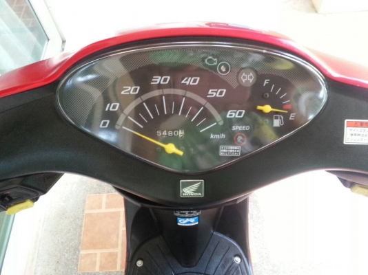 Honda Dio รุ่นใหม่ สภาพสวยมาก สตาร์ทีเดียวติด เครื่องแรงใช้ได้ เดินเรียบ สภาพนี้หายากครับ มีให้เลือก2คันครับ Honda Dio รุ่นใหม่ สภาพสวยมาก สตาร์ทีเดียวติด เครื่องแรงใช้ได้ เดินเรียบ สภาพนี้หายากครับ มีให้เลือก2คันครับ