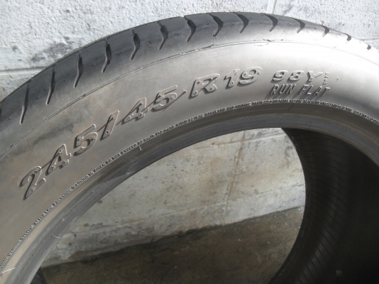 ยาง PIRELLI 245/45R19 RANFLAT ปี11 สวยๆ 1 คู่ ราคา 2500 บาท ยาง PIRELLI 245/45R19 RANFLAT ปี11 สวยๆ 1 คู่ ราคา 2500 บาท
