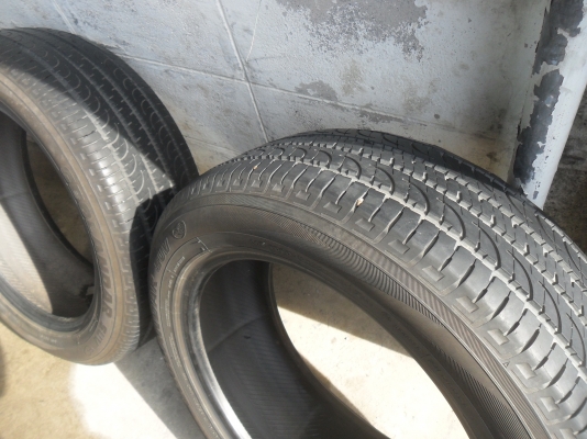 ยาง YOKOHAMA 235/55R19 ปี13 สวยๆ 1 คู่ ราคา 1700 บาท