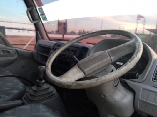 6ล้อ121แรง...Hino. DUTRO ปี2550..รถสวยมากๆ มี40คันๆละ390000