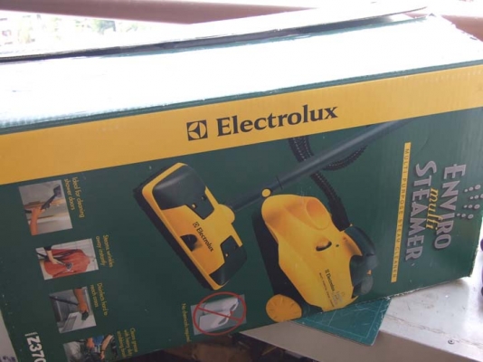 ขาย เครื่องฉีดพ่นไอน้ำ Electrolux Model : Z370A