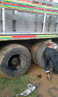 10ล้อ2เพลา240แรง..หัวคัสซี เกียร์ฟุลเลอร์...เครื่องดี คัสซีสวบ ช่วงล่างสวย