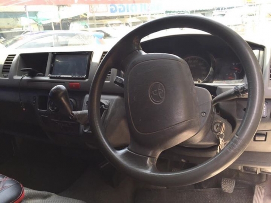 TOYOTA COMMUTER 2.7 ปี 07 CNG เกียMT TOYOTA COMMUTER 2.7 ปี 07 CNG เกียMT