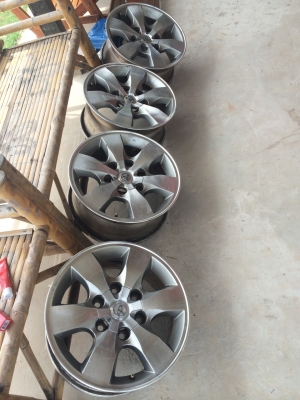 ขายแม็กฟอรูจูนเนอร์ขอบ 16 พร้อมน็อต 6000- พร้อมส่งทั่วไทย