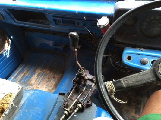 6ล้อ  อีซูซุ  85    เกียร์สาย   สภาพพร้อมใช้ครับ