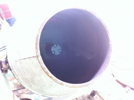 เครื่องโม่ผสมปูน  สภาพดีพร้อมมอเตอร์ 2 แรงม้า เดิมใช้กับผสมสมุนไพร่ เครื่องไม่มีปูนติดเลย