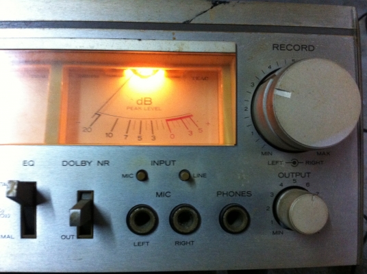 เครื่องเล่นเทป และบันทึกเสียง TEAC จากญี่ปุ่นใช้งานได้เปิดติดตามภาพ