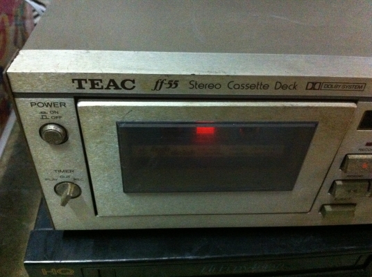 เครื่องเล่นเทป และบันทึกเสียง TEAC จากญี่ปุ่นใช้งานได้เปิดติดตามภาพ