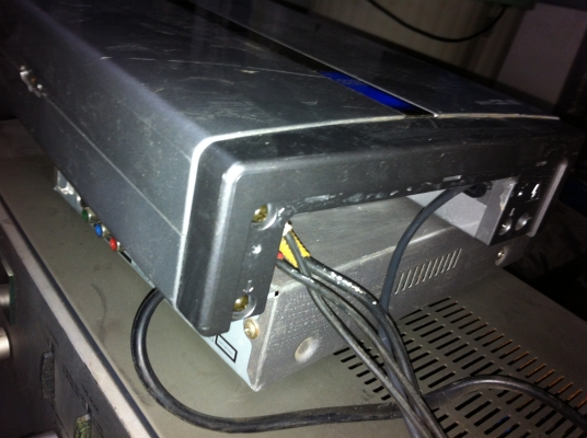 เครื่องเล่นแผ่นทุกอย่างของ SONY จากญี่ปุ่น เทสลองต่อให้ตามภาพ