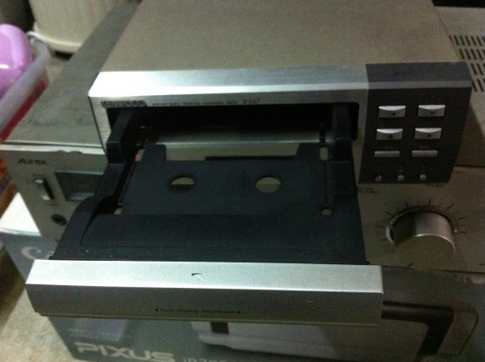 เครื่องเล่นตลับเทปแบบถาดเลื่อนเข้า-ออก KENWOOD จากญี่ปุ่น เทสลองต่อทดสอบการทำงานตามภาพ