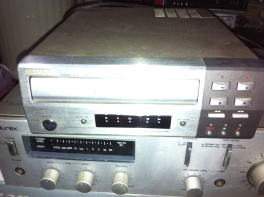 เครื่องเล่นตลับเทปแบบถาดเลื่อนเข้า-ออก KENWOOD จากญี่ปุ่น เทสลองต่อทดสอบการทำงานตามภาพ