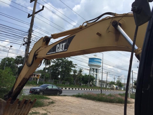 รถขุดCAT320C เล่มทะเบียน14257ชม. สภาพดีใช้ได้
