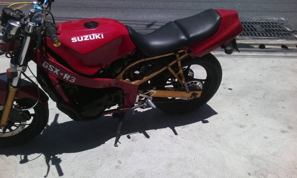 ขาย SUZUKI GSX 400cc 26,000 บาท ขาย SUZUKI GSX 400cc 26,000 บาท