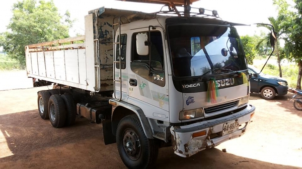 **1,090,000 บ.ต่อรอง/// 10ล้อดั้ม DECA-270 ยูโรวัน ปี40 **ขาย ISUZU DECA-270 10ล้อ2เพลาดั้ม ราคาถูกๆ ISUZU DECA FXZ23NZPF-T36xxxxx 6SD1-TC 270HP EURO-1 ปี40 เครื่องเดิม เกียร์เดิม เครื่องดี แน่นดี แรงดี เกียร์ดี เข้าง่าย ไม่มีหลุดครับ ช่วงล่างเดิม คัสซีดี **1,090,000 บ.ต่อรอง/// 10ล้อดั้ม DECA-270 ยูโรวัน ปี40 **ขาย ISUZU DECA-270 10ล้อ2เพลาดั้ม ราคาถูกๆ ISUZU DECA FXZ23NZPF-T36xxxxx 6SD1-TC 270HP EURO-1 ปี40 เครื่องเดิม เกียร์เดิม เครื่องดี แน่นดี แรงดี เกียร์ดี เข้าง่าย ไม่มีหลุดครับ ช่วงล่างเดิม คัสซีดี