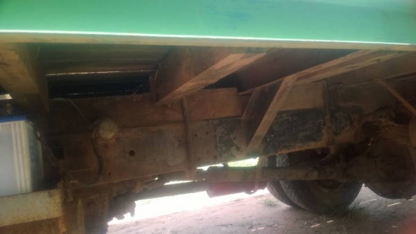 หกล้อหน้ายาว  เครื่องEH 700  168 แรง ทะเบียนขาด 31ธค 57 ((หางยังไม่ลงเล่ม  ))) ราคา  180,000 บาท