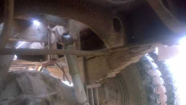 หกล้อหน้ายาว  เครื่องEH 700  168 แรง ทะเบียนขาด 31ธค 57 ((หางยังไม่ลงเล่ม  ))) ราคา  180,000 บาท