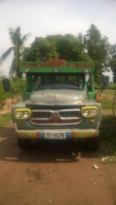 หกล้อหน้ายาว  เครื่องEH 700  168 แรง ทะเบียนขาด 31ธค 57 ((หางยังไม่ลงเล่ม  ))) ราคา  180,000 บาท