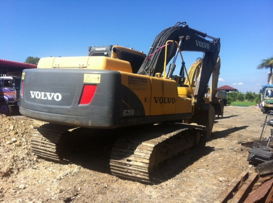 ขายรถแบโฮ VOLVO EC 210-B เอกสารใบอินวอย ไฟฟ้าครบ ช่วงล้างเต็ม รถสวย ราคาถูกมาก แค่.1500000 บาทเท่านั้น สนใจรีบโทรจองด่วน