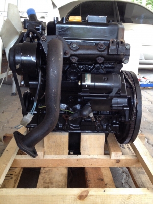 ขายเครื่องยนต์สามสูบเอนกประสงค์