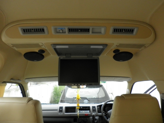 รถตู้แต่ง VIP ขายดาวน์ รถตู้ มีงานให้ด้วยถ้าต้องการ