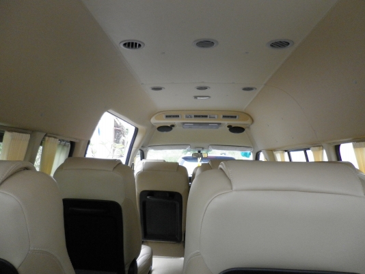 รถตู้ VIP ขายดาวน์ พร้อมงานถ้าต้องการ รถตู้ VIP ขายดาวน์ พร้อมงานถ้าต้องการ