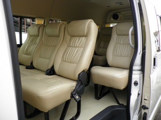 รถตู้ VIP ขายดาวน์ พร้อมงานถ้าต้องการ รถตู้ VIP ขายดาวน์ พร้อมงานถ้าต้องการ