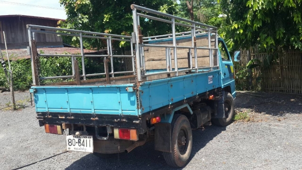 สี่ล้อ อีซูซุ NKR88แรง พ.พาเวอร์ สภาพสวยพร้อมใช้งาน ทะเบียนพร้อมโอน ^^ แจ้งราคาผิดครับ แค่185,000บ ครับ