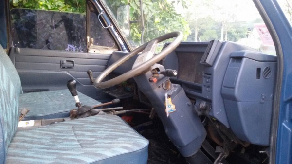 สี่ล้อ อีซูซุ NKR88แรง พ.พาเวอร์ สภาพสวยพร้อมใช้งาน ทะเบียนพร้อมโอน ^^ แจ้งราคาผิดครับ แค่185,000บ ครับ