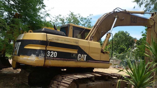 รถขุดCAT320 V1 เอกสารเล่มทะเบียน เครื่องดีปั้มดี แห้ง เฟมสวย