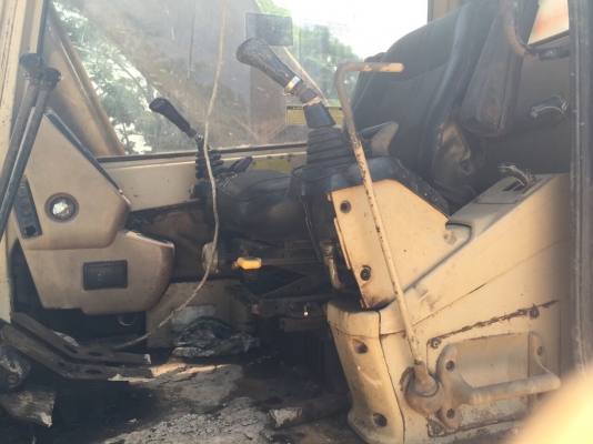 รถขุดCAT320 V1 เอกสารเล่มทะเบียน เครื่องดีปั้มดี แห้ง เฟมสวย