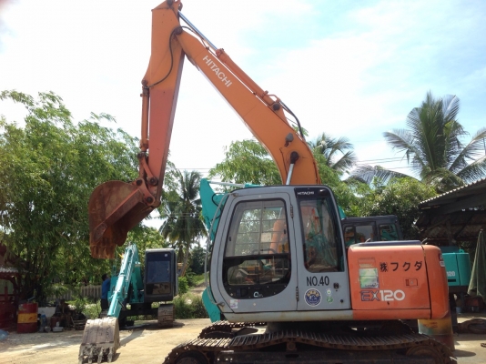 ขายด่วน รถขุด HITACHI EX120-5  นำเข้าจากญี่ปุ่น สภาพสวย เครื่องปั้มดี ไฟฟ้าครบ
