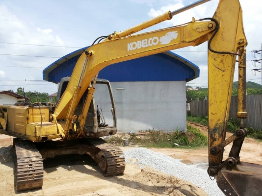 รถขุด SK120-3  ///...โซ่หนา เอวแน่น เครื่องแห้ง ปั้มแห้ง. อย่างอื่นด้อยหน่อย