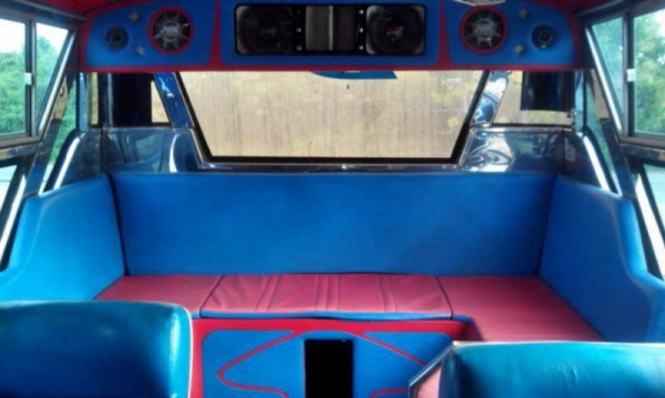 ขายดาวน์รถบัส พัดลม ทรง 3 เสา 200000 ผ่อน 15000*50 งวด