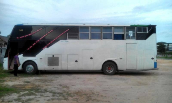 ขายดาวน์รถบัส พัดลม ทรง 3 เสา 200000 ผ่อน 15000*50 งวด ขายดาวน์รถบัส พัดลม ทรง 3 เสา 200000 ผ่อน 15000*50 งวด