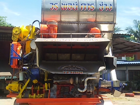 ขายรถเกี่ยว พร้อมใช้ ราคาไม่แรง