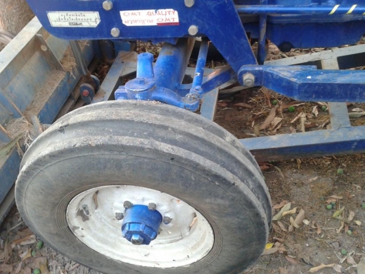 ขายรถไถฟอร์ด 6600 เบื่อคนขับ ขายยกคอก/แลกสิบล้อ